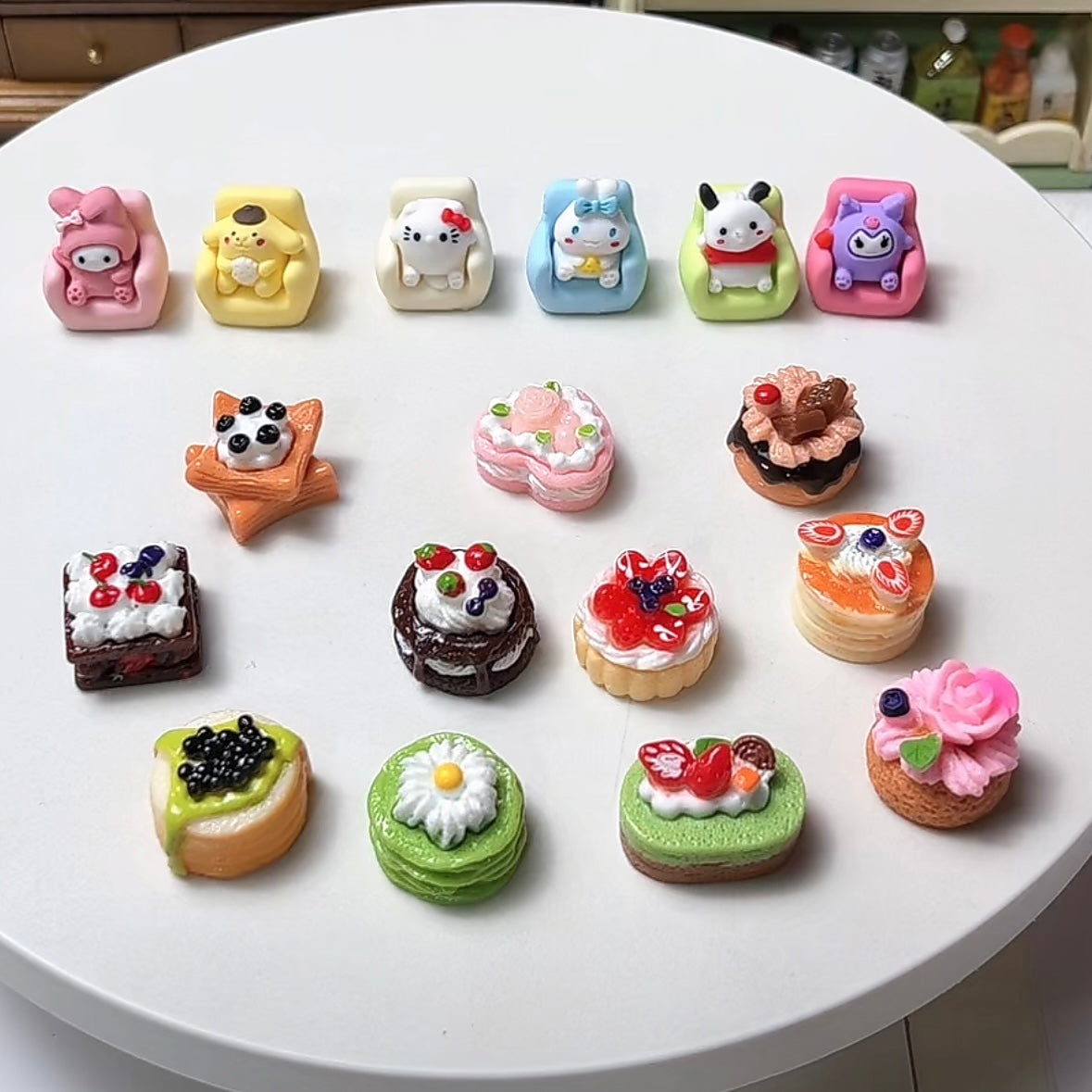 Sanrio resin cartoon and cake set