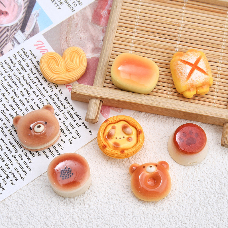 Resin cartoon bread