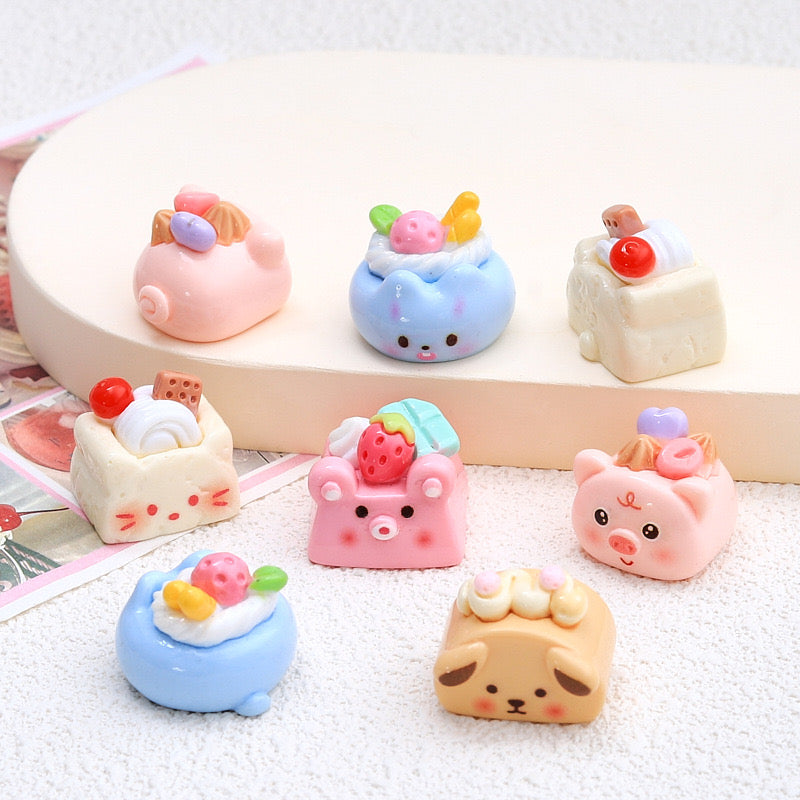 Bear cake resin cartoon charm