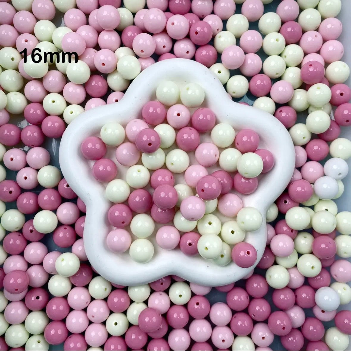 Strawberry milkshake color round beads