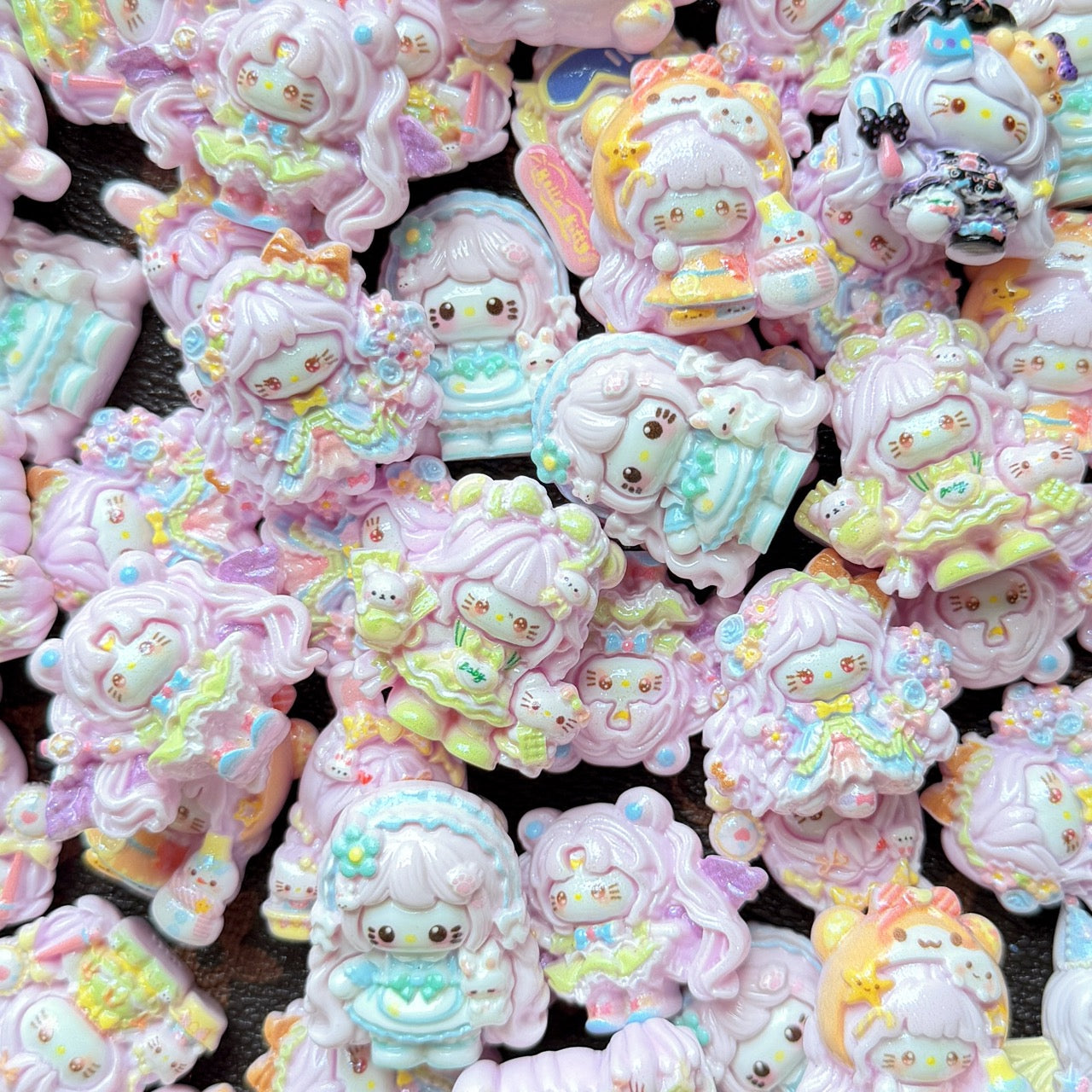 Selected resin cartoon charm mix